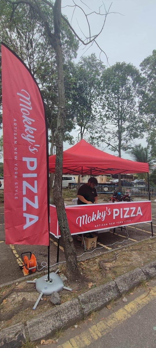 umarmaggi's tweet image. Macam mana nak start bisnes dalam f&amp;amp;b industry ni?

Your first business tak payah fancy pun sebenarnya.

Yang penting mula.

Tapi macam mana nak mula?

📸 @AmirulAimaann