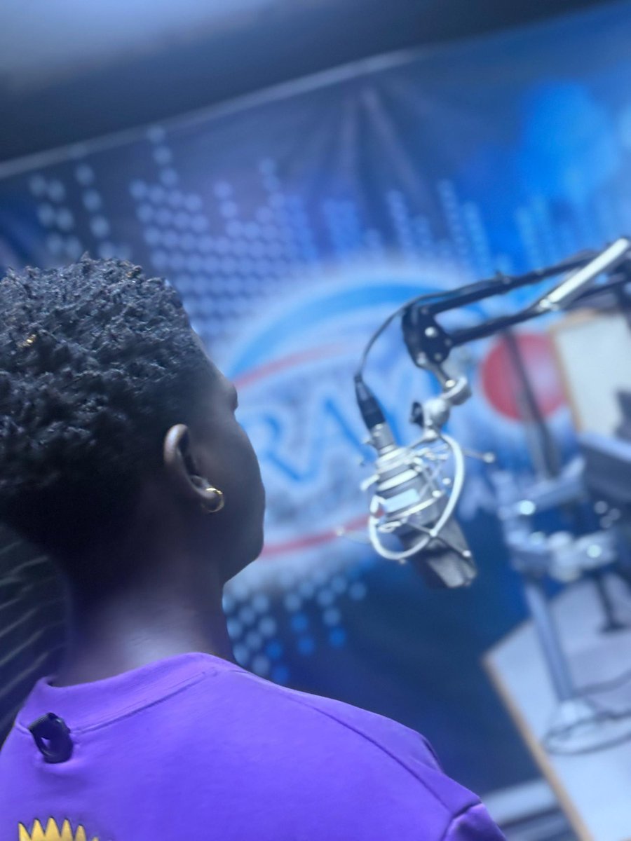 Afroaddiict's tweet photo. @Bethlszn Live @RaypowerNetwork
#BethlZeros #bethl #zerosbybethl #raypowernetwork https://t.co/AjVNnK3c9U