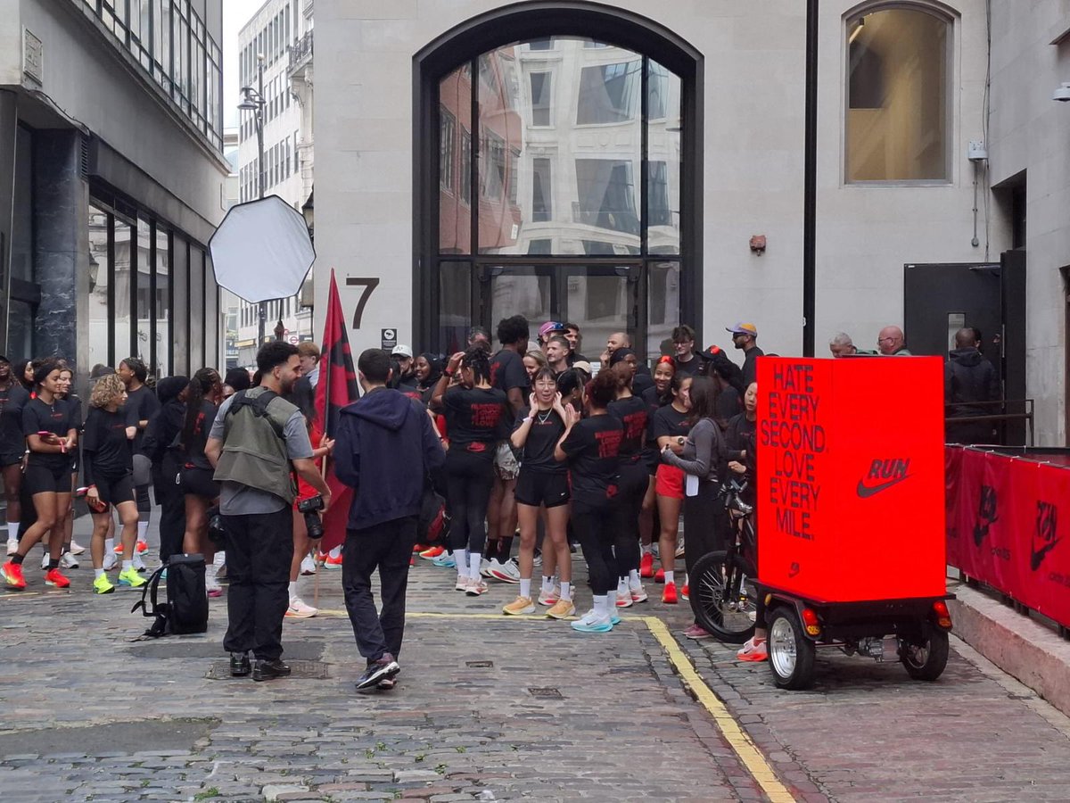 MonsterMedia__'s tweet photo. Not just a London pop-up.
It’s a London takeover ‼️🏃‍♀️

Our EcoFriendly digital Adbikes are rolling through Oxford Circus with @nikelondon for RunTown! 🚴‍♂️🌍

Catch us from 17th–28th April.

#EcoFriendly #Adbikes #LondonTakeover https://t.co/VjNjKNcoud