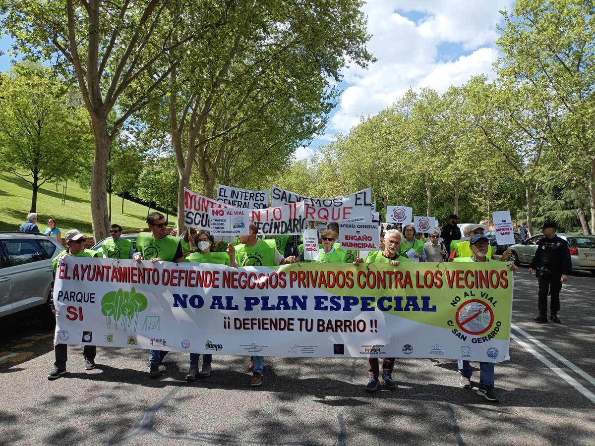 BSaconia's tweet photo. MUCHAS GRACIAS A TODOS POR HABER ASISTIDO
‼️Hemos sido alrededor de 300 vecinos y vecinas manifestándose esta mañana
#Noalvial #saconialucha #laluchasigue #nonospararán https://t.co/Tz0IKCGySd