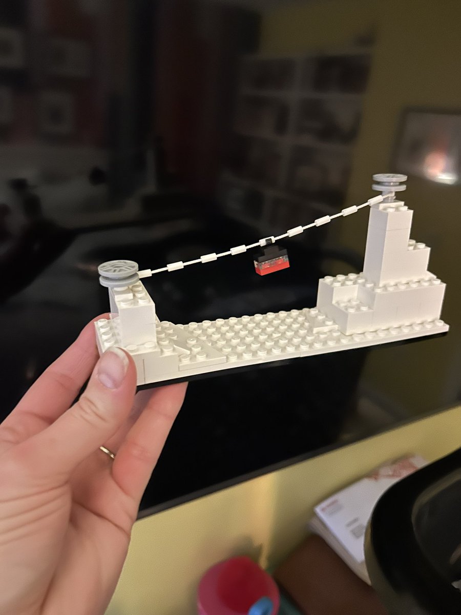 Slippin M tweet media