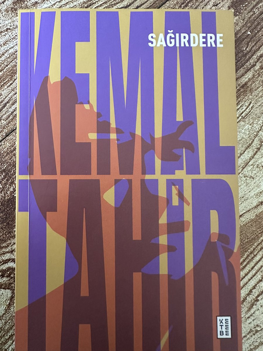 Senenin altıncı kitabı

Kemal Tahir, pek okuduğum bir yazar değildi. Ama okuyunca çok şey kaçırdığımı anladım. Bundan sonra tüm seri bitecek.

Köyde büyümüş birisi olarak, Anadolu köy yaşamının bu kadar çarpıcı bir üslup ve gerçeklikle ele alındığını görmek şaşırtıcı. 

<a href="/ketebe/">Ketebe</a>