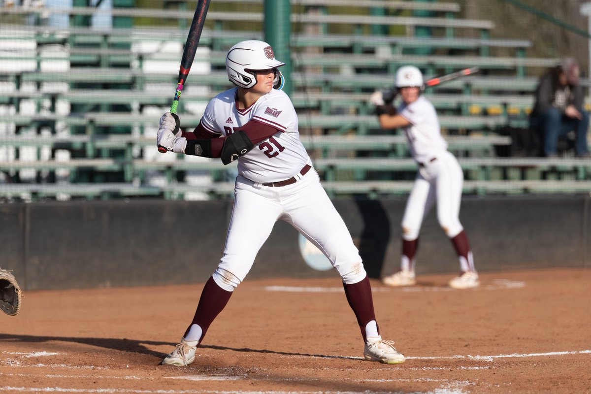 No. 21 - Chloe Merced 🐻

Hailing from right here in Springfield, Missouri 🥹 

#GoBears | #Team57