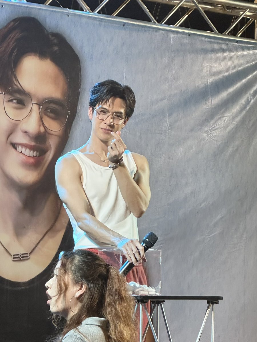 Keztii_PinkyRox's tweet photo. พี่ฟิล์มยังไม่หายป่วยเลย แต่วันนี้ก็มาสร้างความสุขให้กับแฟนฟิล์มทุกคน ขอบคุณมากๆเลยน้า 🩵

FILM BD PARTY2025

#KeepGrowingFilm2025 

#FilmThanapat #ฟิล์มธนภัทร https://t.co/BoZ2jIN3pl