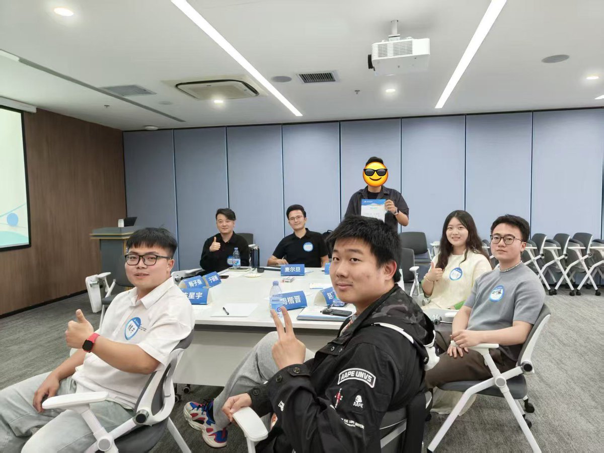这两天在 wteam 私董会
和同频的创业者交流太有意思了