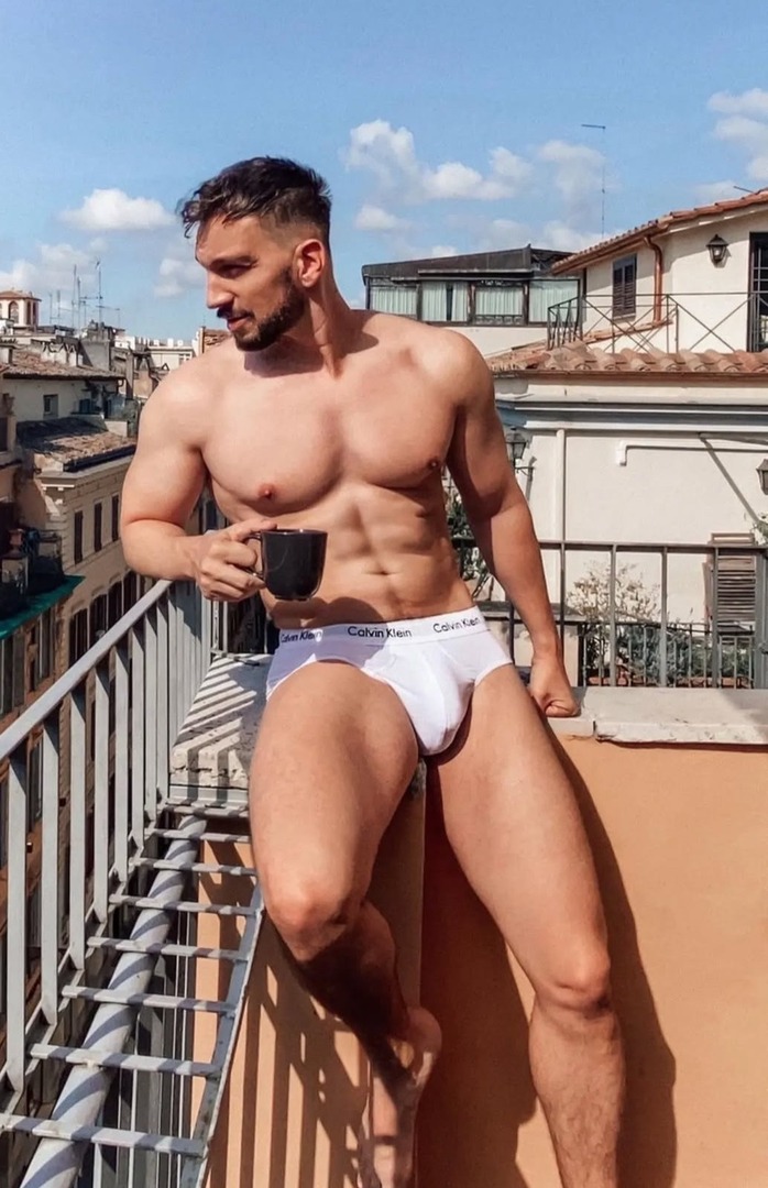 #nipples #pecs #torso #nips #pezon #chest #pecho #barechest #tetas #tetillas #areolas #nipslip #tits #hot #sfw #nsfw #muscle #man #men #guy #malebody #motivation #gym #fitness #fit #gyno #mamilos