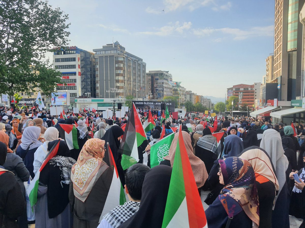 UmmanDerya's tweet photo. #GazzeYalnızDeğildir https://t.co/pbFsUmAqrS