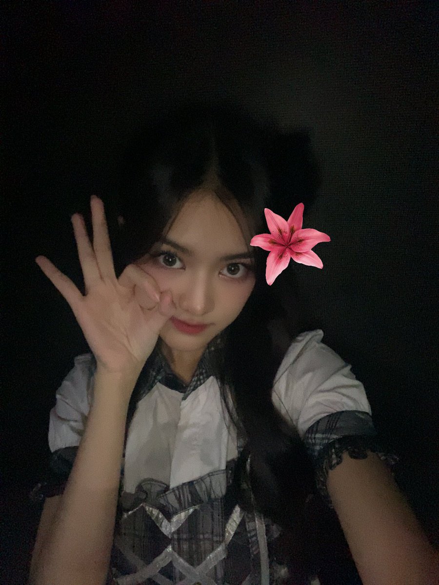 DEGREES 💋 (@degrees_ofc) on Twitter photo Video Call✅
Ramune no Nomikata ✅
Te wo Tsunaginagara ✅
Renai Kinshi Jourei ✅
Soundfest Xperience Bandung ⏳
SE! MA! NGAAAATTT!!💪🏼 Jangan lupa istirahat yang cukup dan have fun untuk performnya besok😼✊🏼 <a href="/Greesel_JKT48/">Greesella Adhalia</a> Video Call✅
Ramune no Nomikata ✅
Te wo Tsunaginagara ✅
Renai Kinshi Jourei ✅
Soundfest Xperience Bandung ⏳
SE! MA! NGAAAATTT!!💪🏼 Jangan lupa istirahat yang cukup dan have fun untuk performnya besok😼✊🏼 <a href="/Greesel_JKT48/">Greesella Adhalia</a>