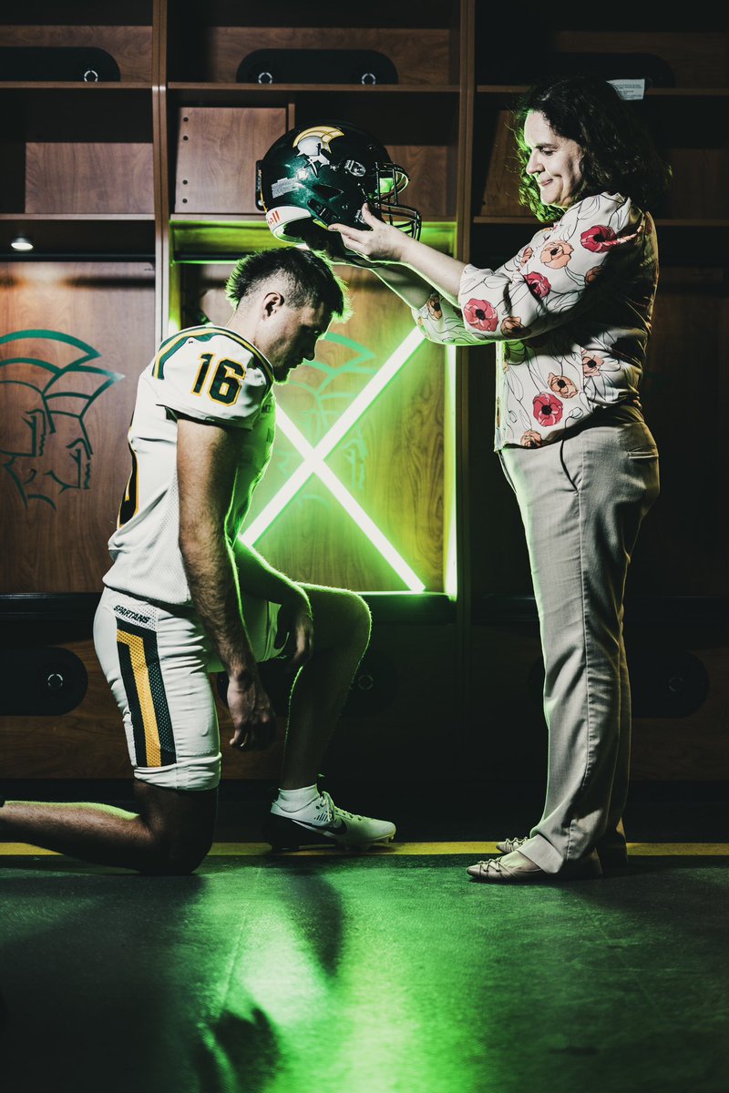 MarcoPeery's tweet image. Praise the Lord!! Excited to say I have signed with @NorfolkStateFB
@T_Woodbury11 @MichaelVick