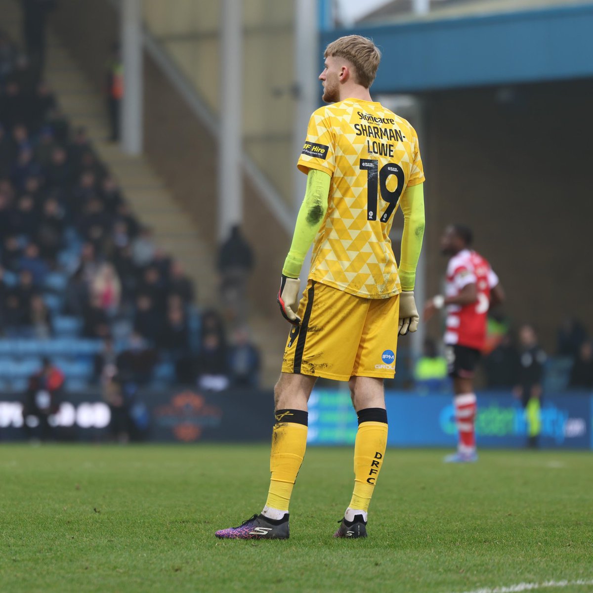 Mitchell Radford (@raddersonsport) on Twitter photo Credit to Teddy Sharman-Lowe. He’s been brilliant these past few weeks and backed that up with his performance today.
Mega save in the first half, that penalty save 😍 controlled his area all game, didn’t drop a thing and didn’t put a foot wrong.
Unreal, <a href="/T_Sharman1998/">Teddy Sharman-Lowe</a> 👏🏻👏🏻 Credit to Teddy Sharman-Lowe. He’s been brilliant these past few weeks and backed that up with his performance today.
Mega save in the first half, that penalty save 😍 controlled his area all game, didn’t drop a thing and didn’t put a foot wrong.
Unreal, <a href="/T_Sharman1998/">Teddy Sharman-Lowe</a> 👏🏻👏🏻