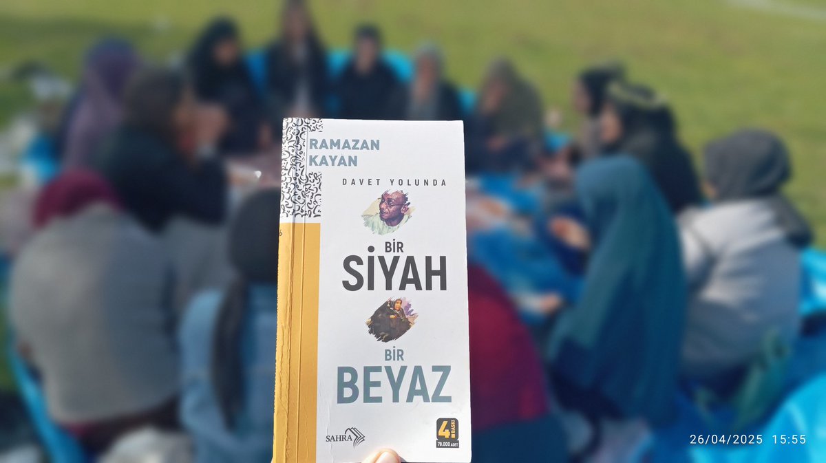 Kitap kritiği... 😊
Alıntılar;
"Bize düşen güzel bir tebliğdir. "
"Kitaplarım, ellerim ve zihnim her biri bana verilen en sevdiğim nimetlerdi. "

#kitap