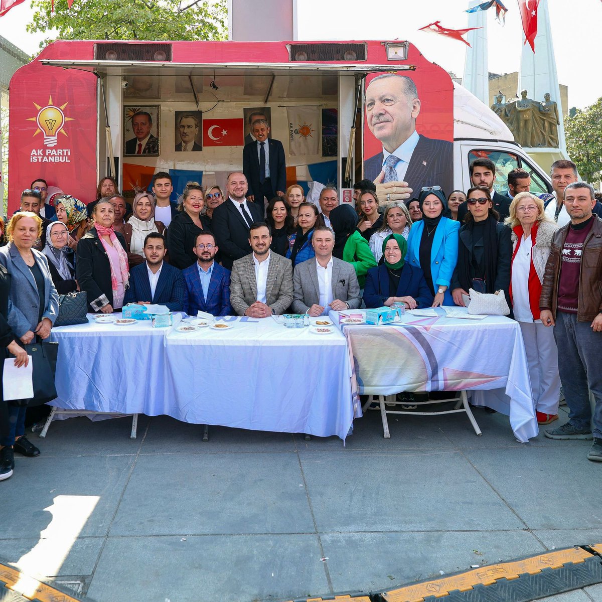 Abdullah Özdemir (@abdullahozdemir) on Twitter photo AK Nokta her yerde, milletimizle birlikte. AK Nokta’lar ulaşılabilir bir parti olduğumuzun göstergesidir. Her türlü talebinizi, varsa şikayetinizi bu noktalardaki görevli arkadaşlarımıza iletebilirsiniz. Sizler için buradayız.
📍Bakırköy Meydan
<a href="/Akbakirkoy/">AK Parti Bakırköy</a>
<a href="/AvAhmetKuran/">Av.AHMET FARUK KURAN</a> AK Nokta her yerde, milletimizle birlikte. AK Nokta’lar ulaşılabilir bir parti olduğumuzun göstergesidir. Her türlü talebinizi, varsa şikayetinizi bu noktalardaki görevli arkadaşlarımıza iletebilirsiniz. Sizler için buradayız.
📍Bakırköy Meydan
<a href="/Akbakirkoy/">AK Parti Bakırköy</a>
<a href="/AvAhmetKuran/">Av.AHMET FARUK KURAN</a>