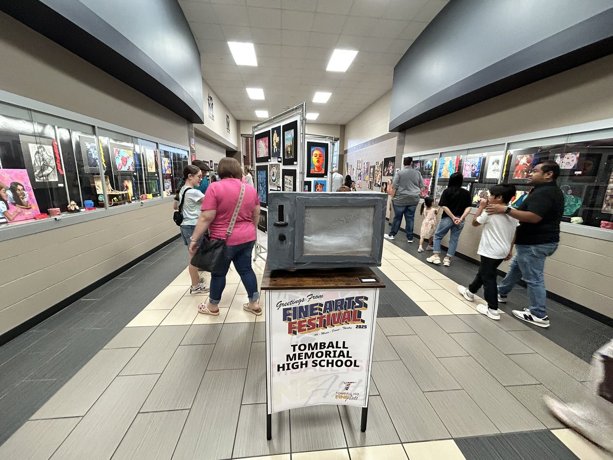 TMHS_ART tweet media