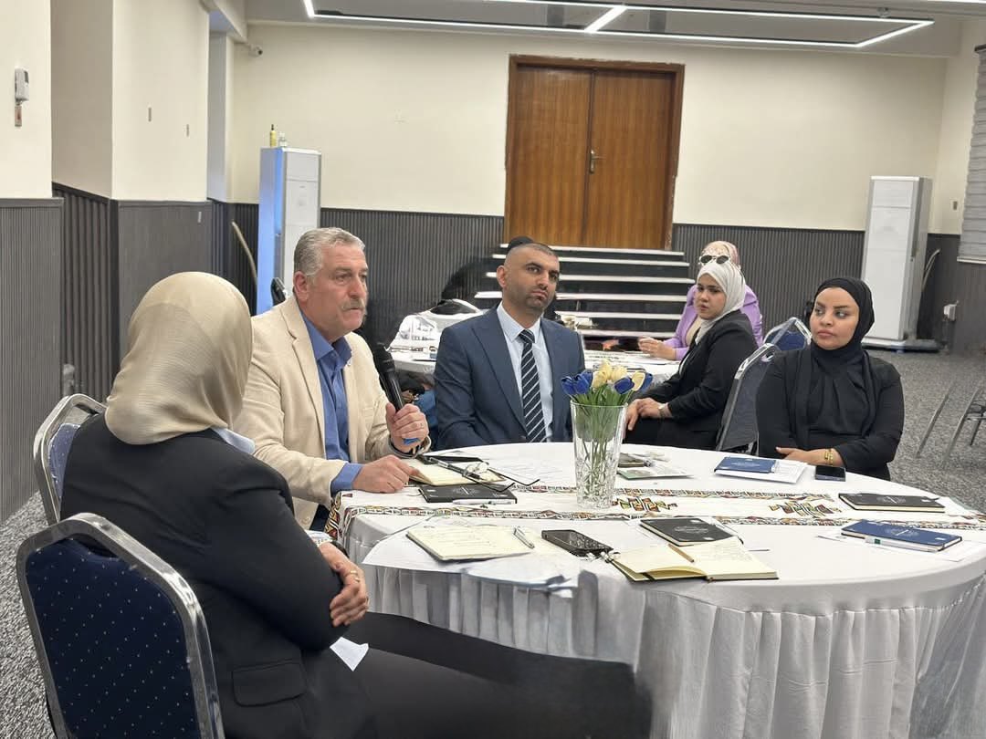 نقابة المهندسين تشارك في ورشة “معمار” لتعريف طلبة العمارة بمسابقة التخرج

شارك رئيس القسم المعماري في نقابة المهندسين العراقية، المهندس الاستشاري أحمد سالم خلف، في الورشة التعريفية الخاصة بمسابقة “معمار” لمشاريع تخرج طلبة المرحلة الخامسة في كليات الهندسة المعمارية، والتي أقامتها