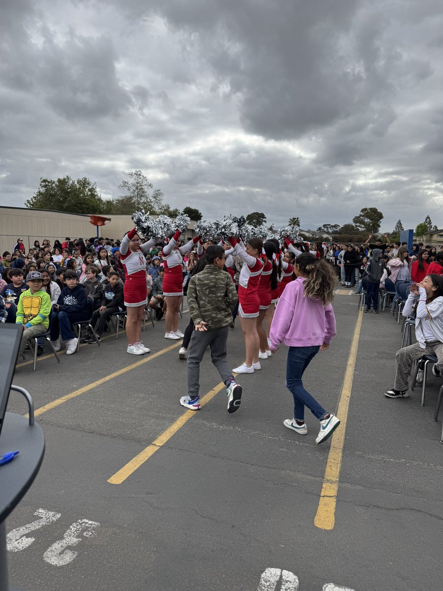 NestorLions's tweet photo. Yesterday, we held our 4th annual State Testing Pep Rally! 🎉📣 @SBUSD_NEWS @Supt_SBUSD https://t.co/abRcX6XS6P