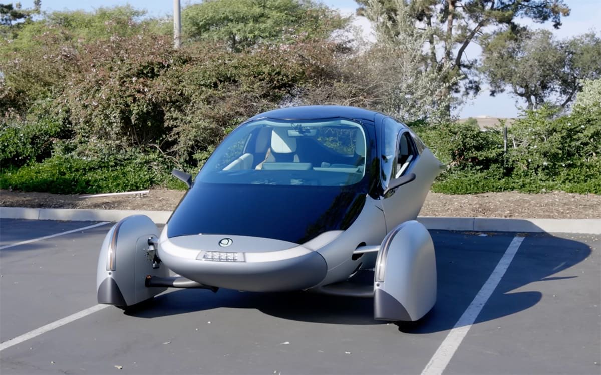 DailyAptera's tweet photo. Slate the family vehicle and Aptera the commuter. 

Could we see a rise in the middle class… and could it be All-Electric?!? 

Time can only tell, but we have our fingers crossed 🤞 🤞
#affordable #Slate #Aptera #addsolarpanels https://t.co/ww20Vm11y9