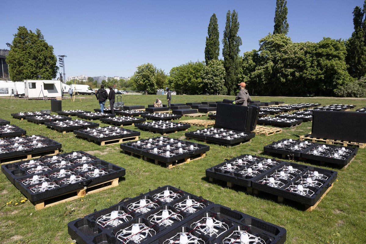 ArkadiuszMyrcha's tweet image. Spośród wszystkich atrakcji niedzielonego  #TysiąclecieKoronyPolskiej ten największy w historii pokaz dronów kusi najbardziej! Wybieracie się?