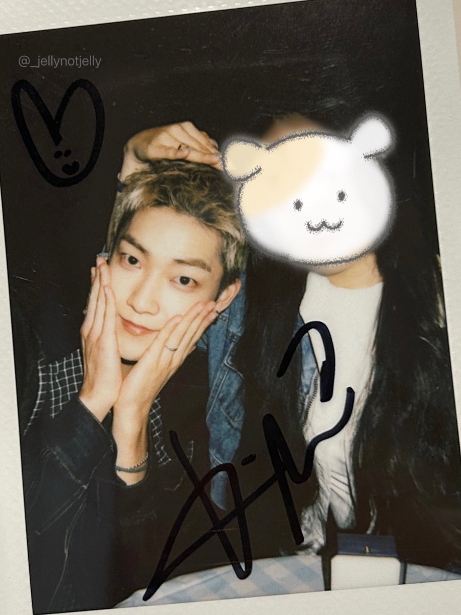 250426 뮤빗 #케빈🩶

키 차이 극복💪🏿 오늘은 내게 기대 ♡♡♡
토닥토닥🫳🫳