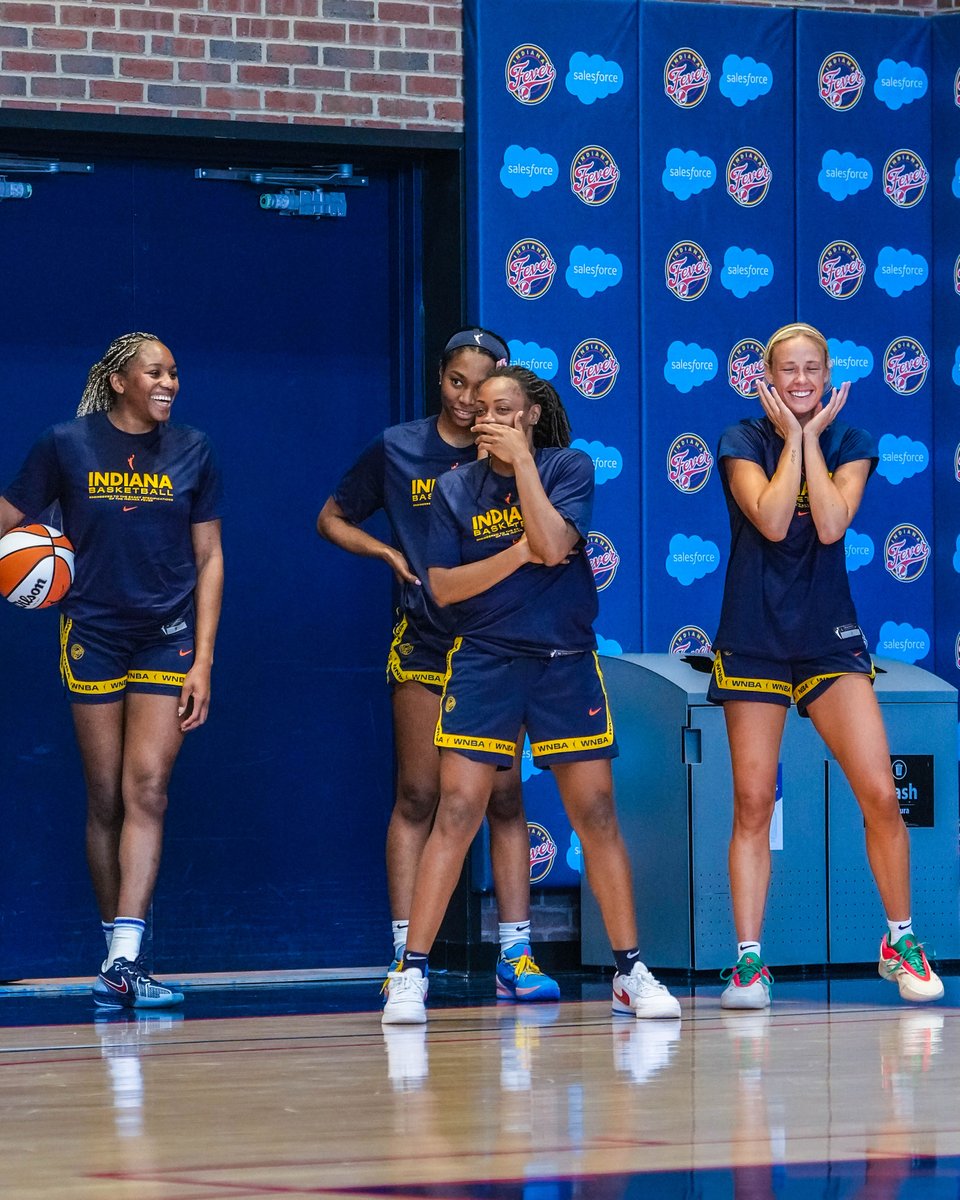 Indiana Fever tweet media