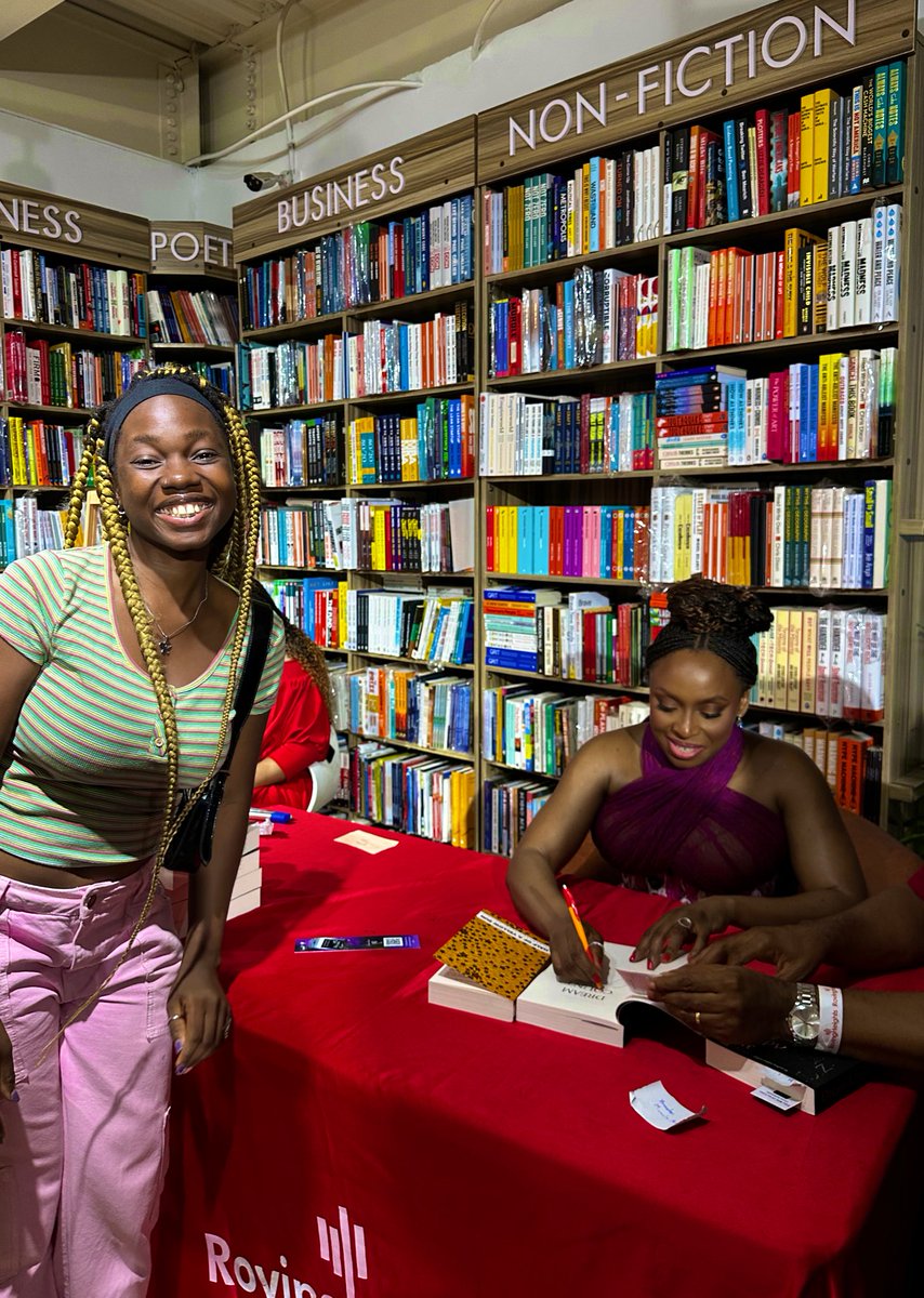 Miracle_I_A's tweet image. I had the best weekend travelling inter-state to meet the woman who lit a fire for the arts in my 10-year-old soul.

Odeluwa! 🥹 @ChimamandaReal