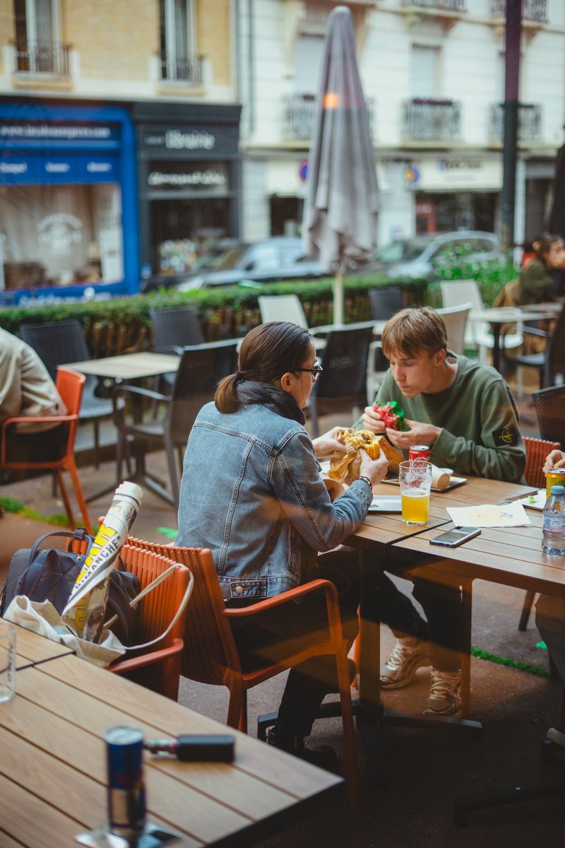 AVANT PREMIÈRE 🤯

Viens découvrir BURGOUZZ, ce soir jusqu’à 22h !!! 

📍2, rue Jules Simon à Rennes 🫶❤️