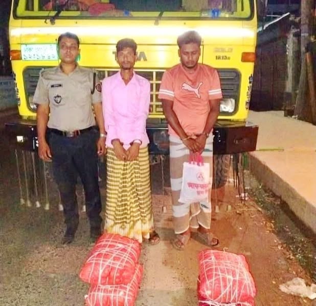 গোবিন্দগঞ্জে ২৪ কেজি গাঁজাসহ ট্রাকচালক ও সহকারী গ্রেপ্তার