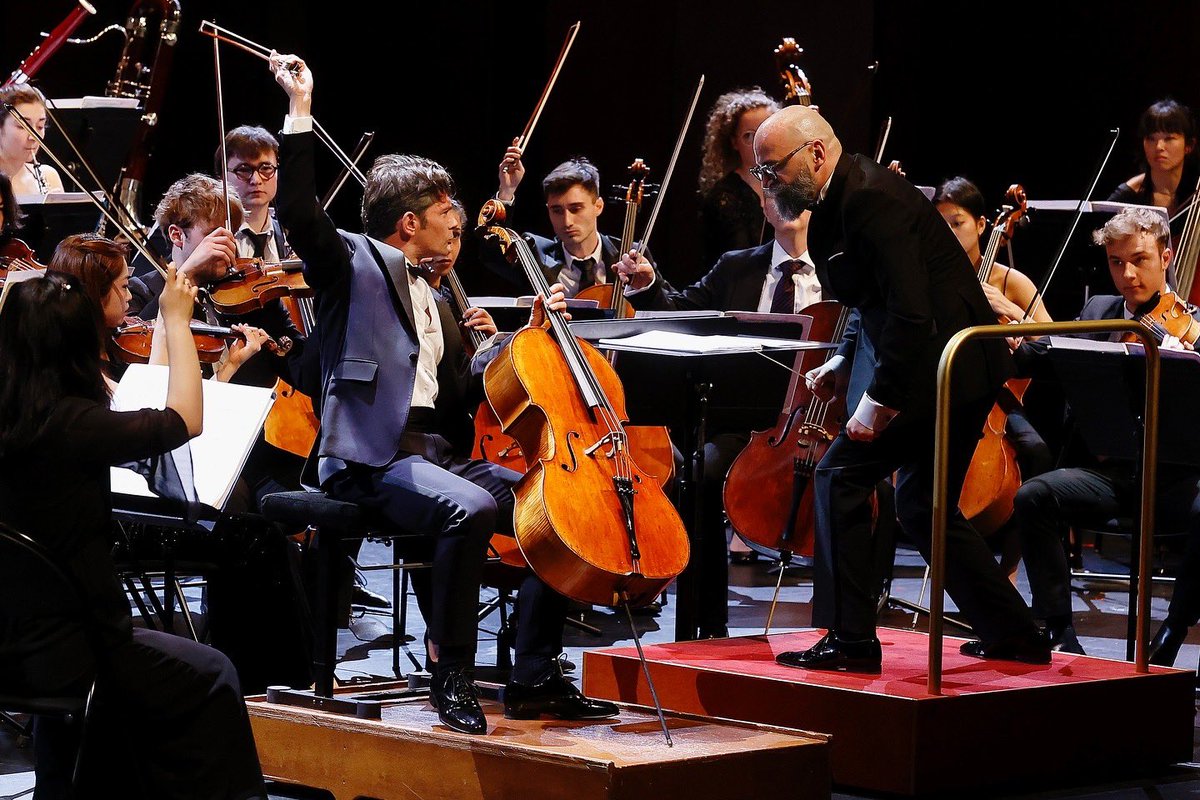 Gautier CAPUÇON (@gautiercapucon) on Twitter photo Hier soir au <a href="/FestivalPaques/">Festival de Pâques</a> d’Aix-En-Provence - Shostakovitch avec Pierre BLEUSE § l’Orchestre du Festival Pau Casals
Merci @festivalpaques <a href="/RCapucon/">Renaud Capuçon</a> 🙏🏻
(c)Festival de Pâques 2025- Caroline Doutre Hier soir au <a href="/FestivalPaques/">Festival de Pâques</a> d’Aix-En-Provence - Shostakovitch avec Pierre BLEUSE § l’Orchestre du Festival Pau Casals
Merci @festivalpaques <a href="/RCapucon/">Renaud Capuçon</a> 🙏🏻
(c)Festival de Pâques 2025- Caroline Doutre