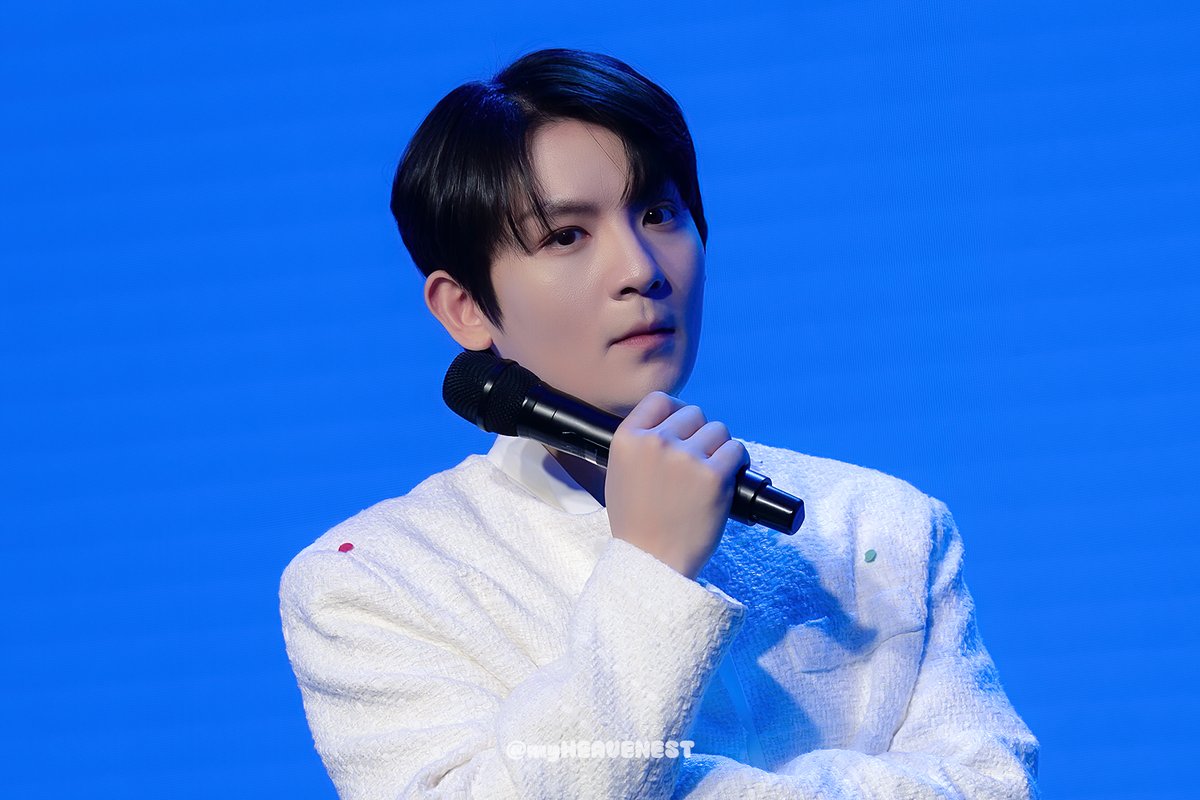 myHEAVENEST's tweet photo. 250223 Ricky LAVENDER DAWN 2부
🩷

#TEENTOP #틴탑 #RICKY #리키 #유창현 https://t.co/QAJJKywu8Z