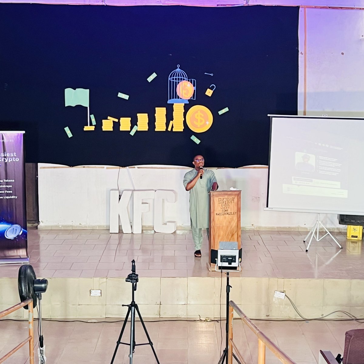 web3happy_jnr's tweet photo. KFC 2.0
The Financial Freedom Blueprint
Live with @_yeminiz
#Web3
#KFCFUTO2_0
#FinancialFreedomBlueprint https://t.co/OamoBjwWRc