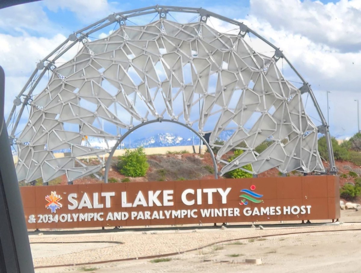 Arlingtonarchtx's tweet photo. The Arlington Archery Team is excited to be back in beautiful Salt Lake City for Nationals. 🏔️@ArlingtonISD @CityOfArlington @naspschools #LAFD #NASP #NATIONALS2025 #SLC https://t.co/KhVfw6WV02