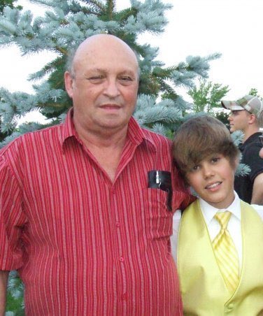 overdosebiebs's tweet photo. rest in peace, bruce 💔🕊️ https://t.co/z2pOifzuDj