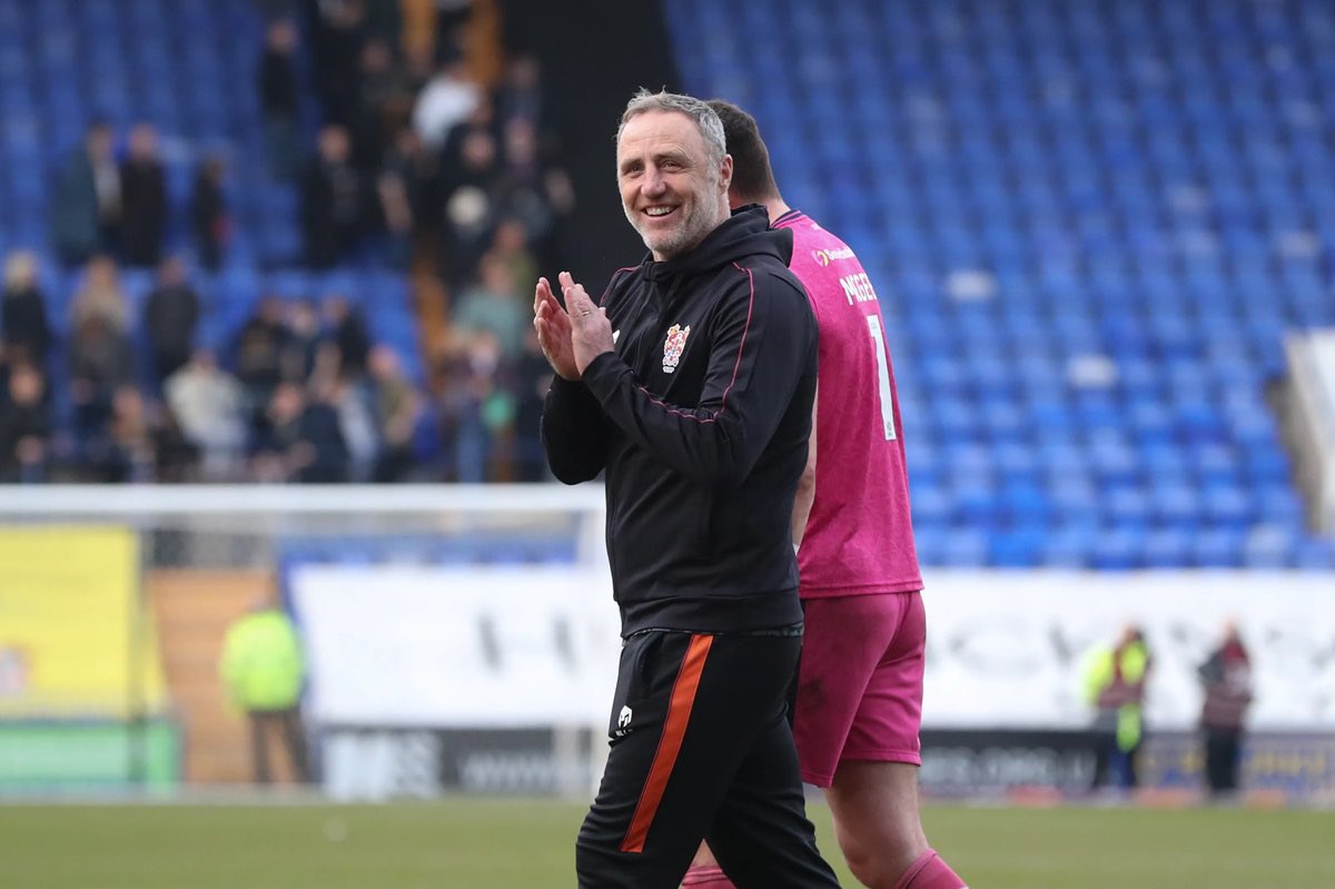 How many retweets of appreciation can we get in support of the main man 

#SWA