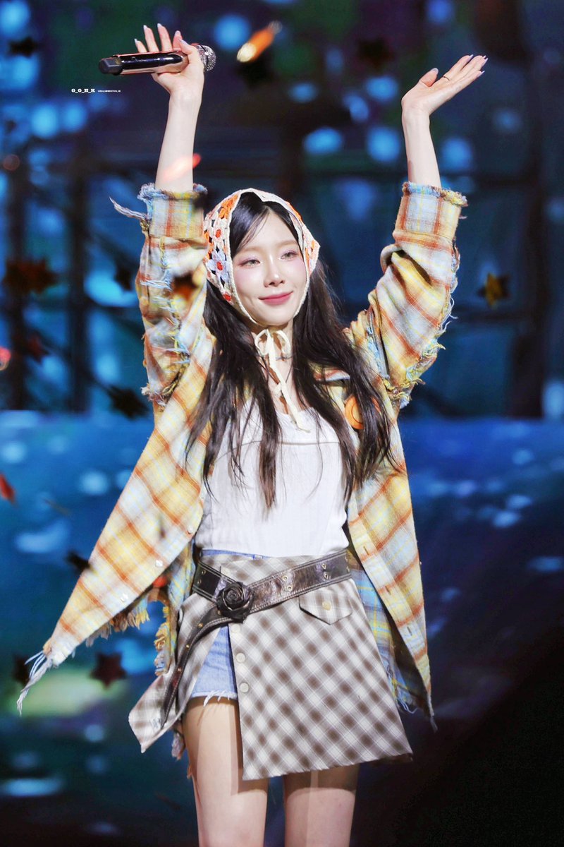 taeyeon pics (@picstaengoo) on Twitter photo 