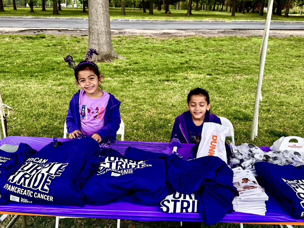 SanjaySReddy's tweet image. Another successful #purplestride 2025 in the books @PanCANPhilly. Amazing job by Janice Hudnell, our @FoxChaseCancer patient speaker, and friend, with sharing her journey 💜. Our family continues to grow with our strongest showing yet raising 💰and awareness for the best cause!…