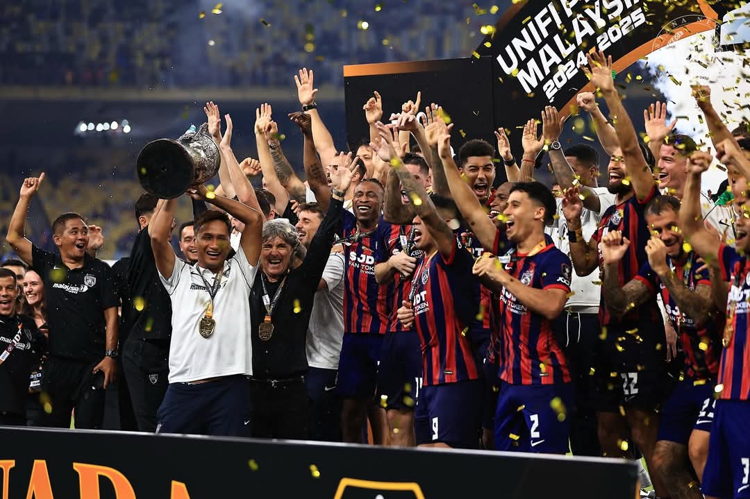 accdini's tweet photo. JDT juara Piala Malaysia, cipta kejayaan triple treble
#YNWA
#jdt https://t.co/rarTYRl7a0