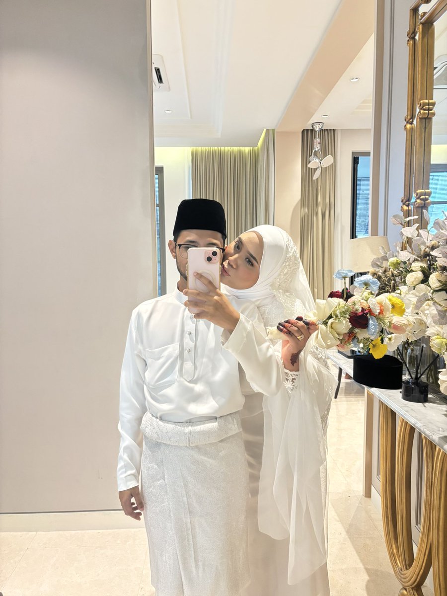 WrathVLR's tweet image. Alhamdullilah 🤲🏻
New phase in life with my fav person 🥰