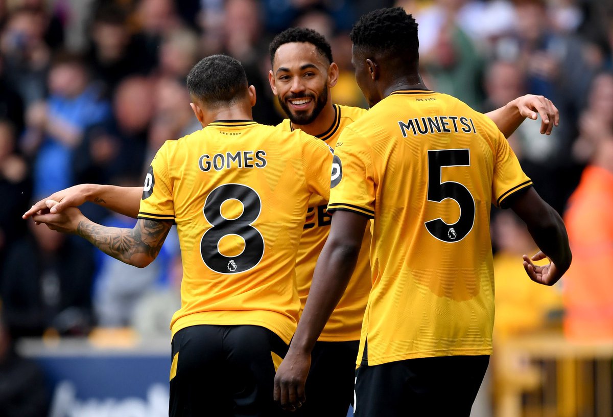 imfuraluc01's tweet photo. PL | RESULTS 

Newcastle 3-0 Ipswich FC 

Brighton 3-2 West Ham 

Southampton 1-2 Fulham 

Wolves 3-0 Leicester 

Chelsea FC 1-0 Everton 

STANDINGS: 34 GAMES 

1. Liverpool 79 Pts (-1) 
2. Arsenal 67 Pts 
3. Newcastle 62 Pts 
4. Man City 61 Pts 
5. Chelsea FC 60 Pts 
6. Nottingham 60 Pts (-1) 
.
.
.
.
.
.
.
.
15. Man u 38 Pts (-1) 

Banangeeee 🤔 

@betPawaRW @exibine_ 

@bbkigalifm 89.7 FM