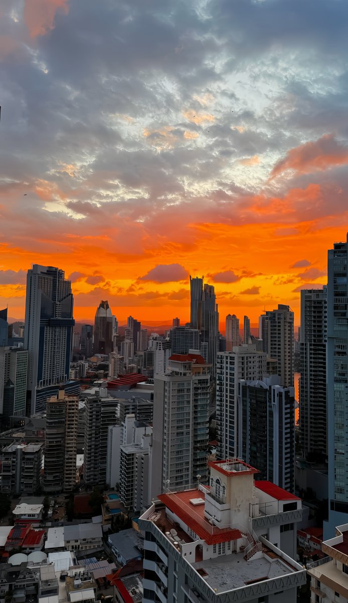 Los atardeceres de Panamá son tan 😮‍💨