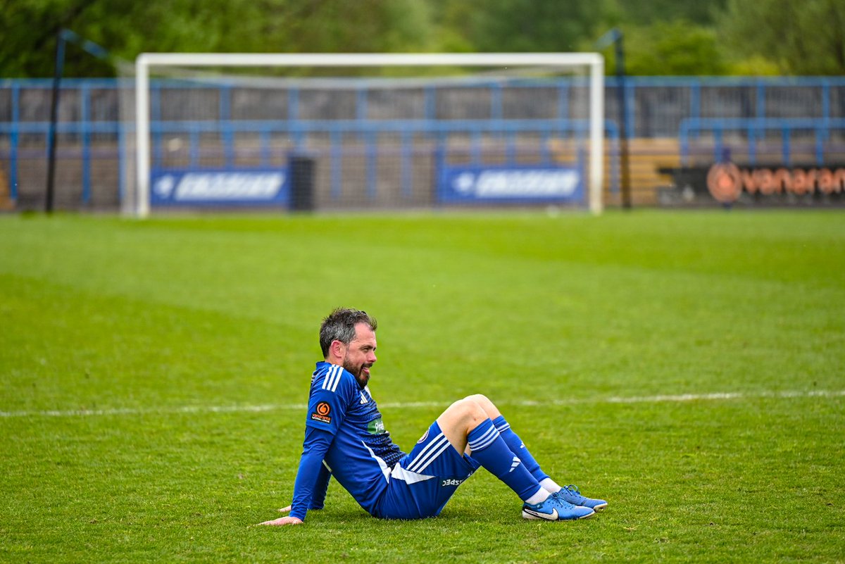 biddleofnowhere's tweet image. Heartbreaking ...
Days like today when you wish you hated football
@CurzonAshton 1-1 @LeamingtonFC
#UTN