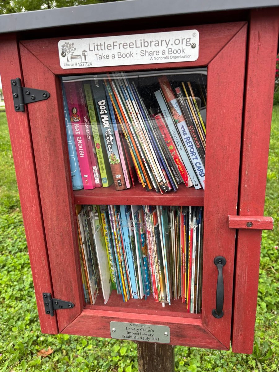 LCsFreeLibrary's tweet image. Restock alert 🚨 if your out this way make sure you check out Brown Farms, best tasting strawberries 🍓you will ever eat! Remember books are always a gift from LC’s Little Free Library!
