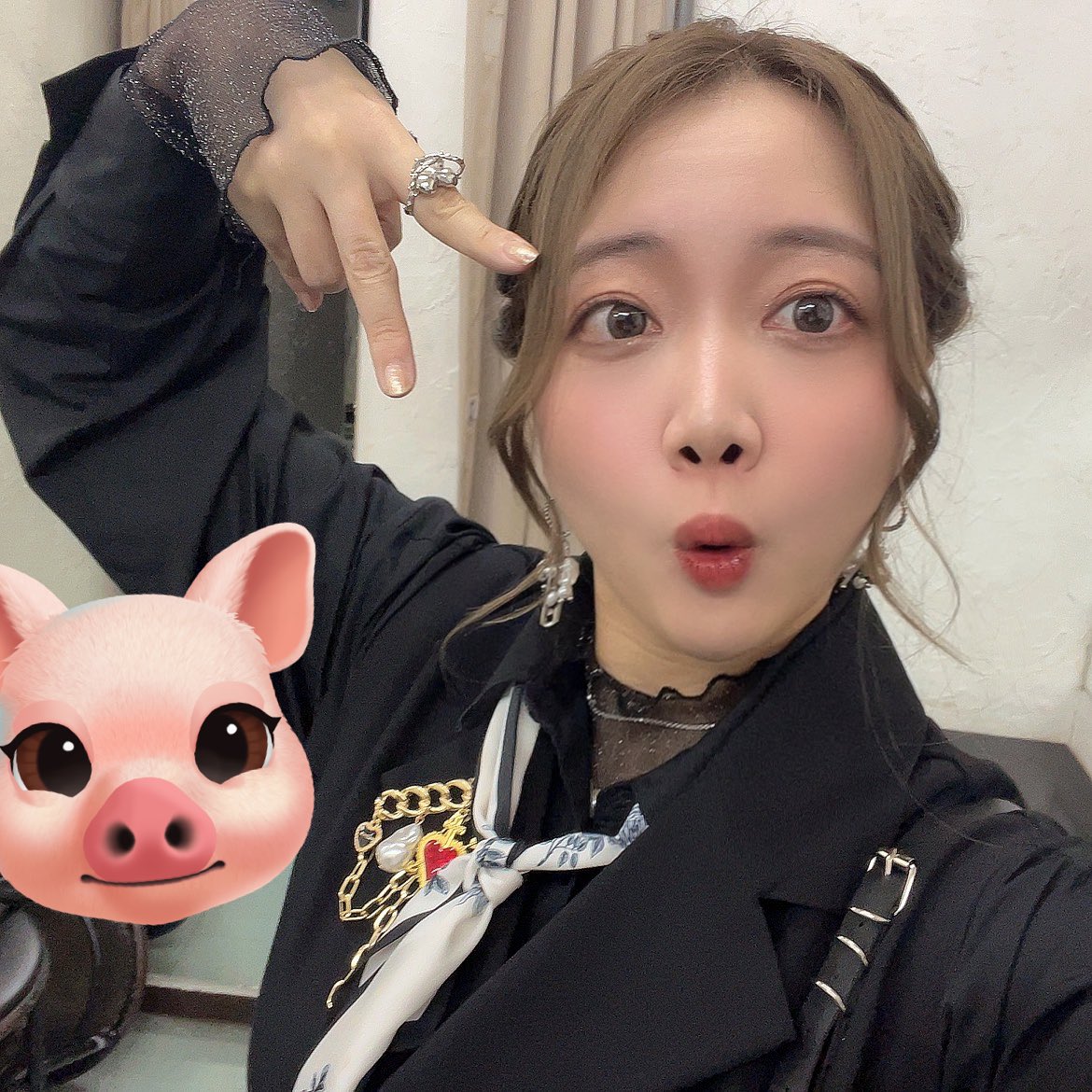 aknet_0106's tweet image. アニソンハーツにお越しいただき
ありがとうございました！
たくさんの方に聞いて頂けて本当に嬉しかったです！本当にありがとう🙇💕
最高の空間でトリを務めさせて頂けたことは一生の思い出だ☺️🎤✨

あとね、今日の衣装褒めてもらえてよかった！
パツパツやったけど！がはは！！

🔽セトリは下記