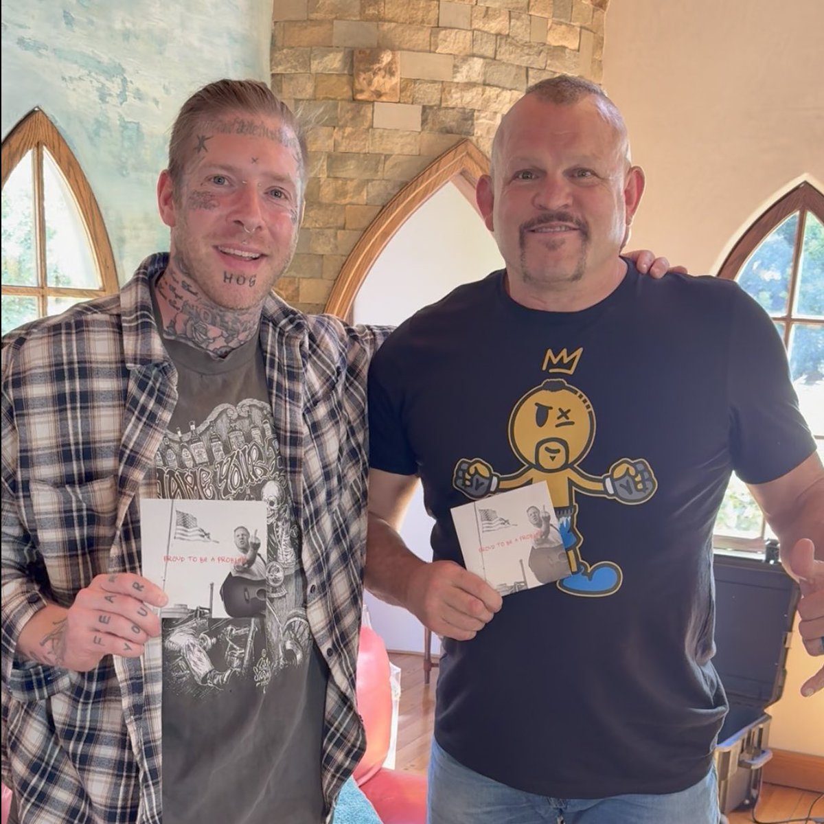 IAMTOMMACDONALD's tweet image. Who got my new album?! I just gave a copy to UFC legend Chuck Liddell!
It always blows my mind when someone I’ve looked up to is a fan of my music…I wish I could go back in time and tell 17 year old Tom that everything is gonna be alright!!!
I’m Autogrpahing my new album all…