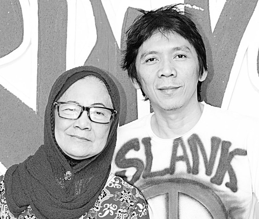 AdibHidayat's tweet photo. Duka cita mendalam atas berpulangnya Bunda Iffet, ibu dari Bimbim @slankdotcom pada Sabtu 26 April 2025 dalam usia 87 tahun. https://t.co/Q0OLpLpHbV