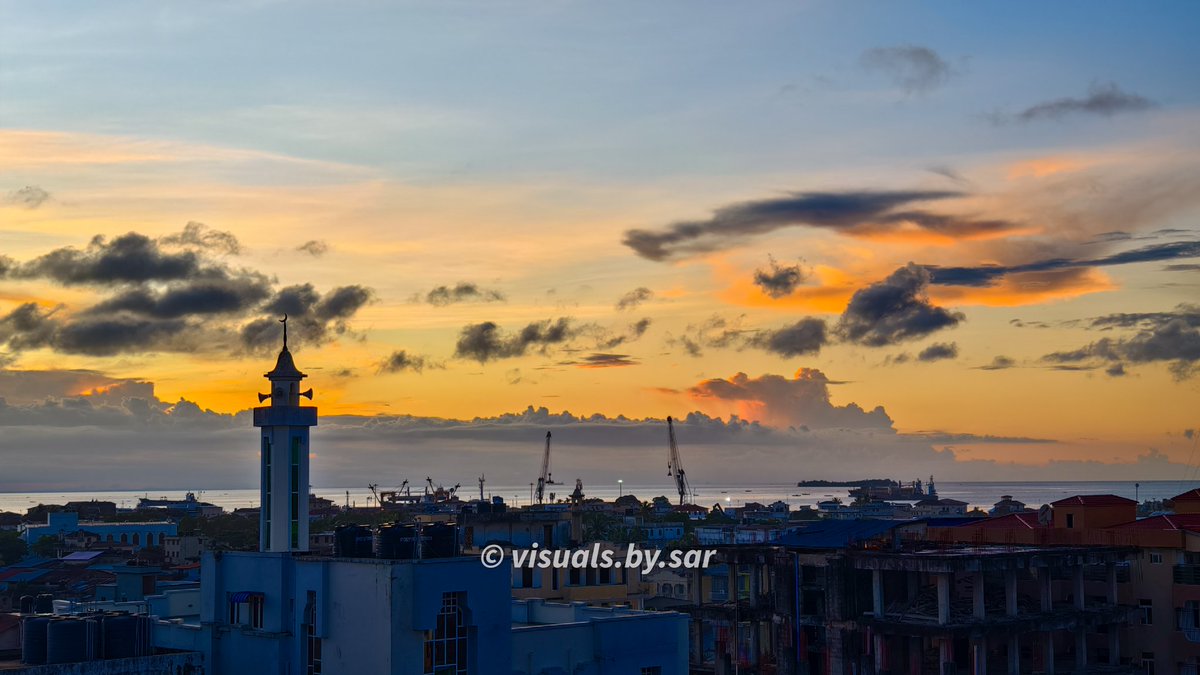 abbas561999's tweet photo. Golden skies and ancient whispers — sunset over Stone Town, Zanzibar.

#Zanzibar #StoneTown #ZanzibarSunset #SunsetVibes #IslandLife #TravelAfrica #VisitZanzibar #TropicalSunset #BeachSunset #Wanderlust #TravelPhotography #AfricaTravel #HistoricStoneTown #OceanView #SunsetMagic https://t.co/FK5XpWVFsX