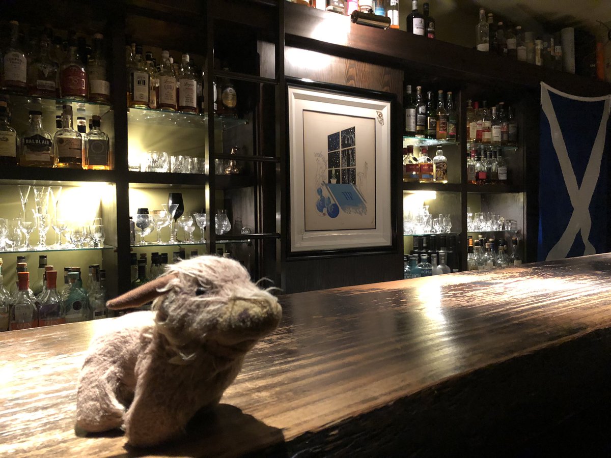 virgo_aruji's tweet photo. BAR Virgo
4/26(土)、本日の営業は終了致しました。
今日は、明日の秩父蒸溜所見学に参加されるお客様を含め多くのお客様がお見えになってくれました。
御来店下さった皆様、本当にありがとうございました。
という訳で、今日も一日お疲れ様でした。
#barvirgo #bar https://t.co/9La3YUGa6g