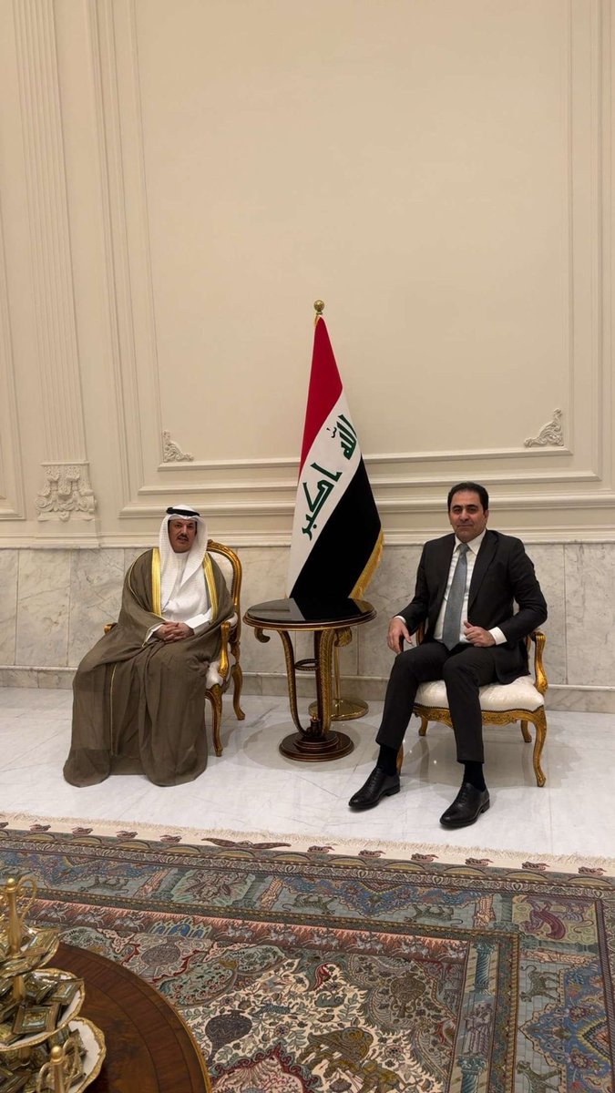 لقائي مع النائب الأول لرئيس مجلس النواب السيد/ محسن المندلاوي في بغداد ، بتاريخ 2025/4/21م
#فهد_بن_جامع

whatsapp.com/channel/0029Va…