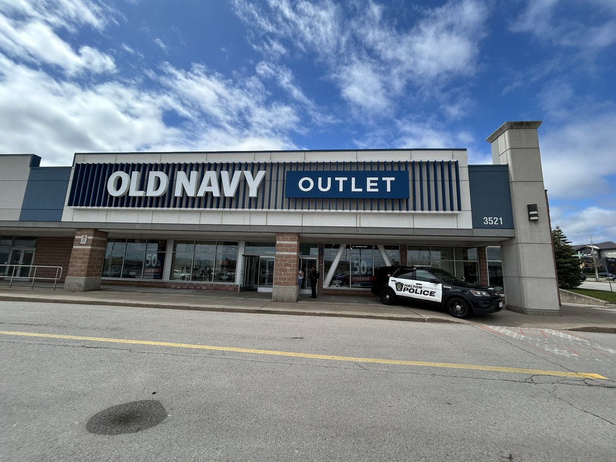 Join <a href="/HaltonPolice/">Halton Police</a> at the Old Navy Kids Event at 3521 Wyecroft road Oakville, for fun and bike safety tips! Bring the family, learn the rules of the road, and get your little riders ready for a safe summer!" 
#bikesaftey 
🚲 👮