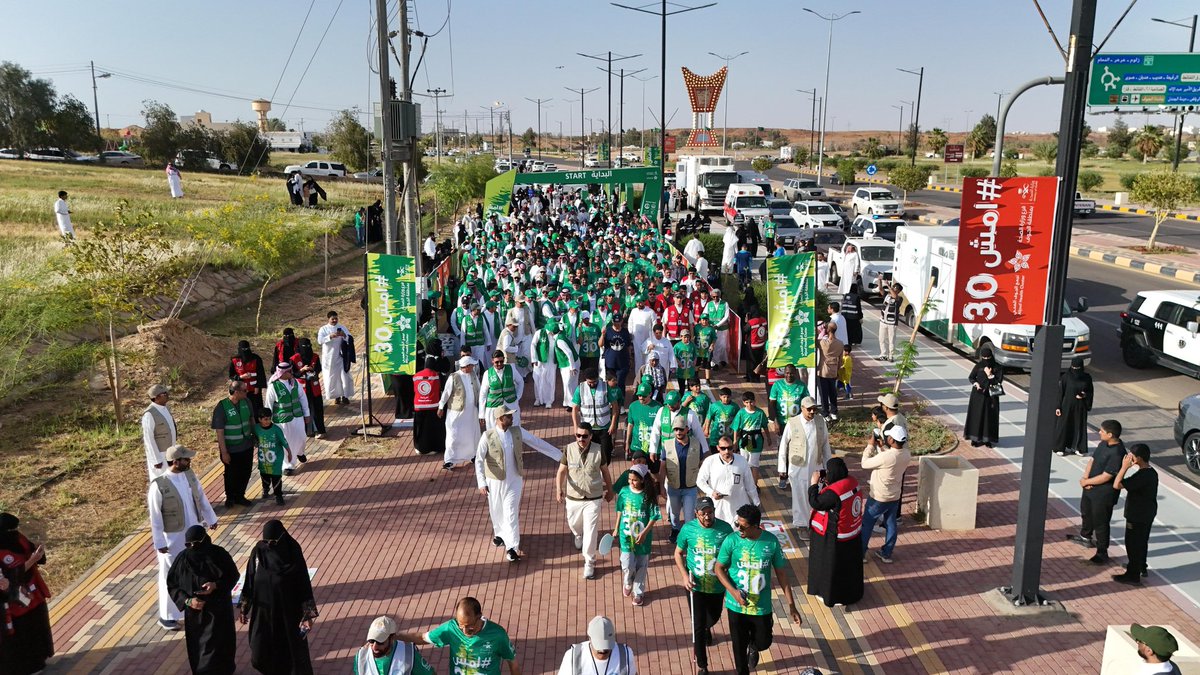 joufhealth's tweet photo. شهدت الفعالية حضور وتفاعل عدد من الجهات الحكومية والخاصة والقطاع غير الربحي وحضور واسع من أفراد المجتمع بمختلف الأعمار بهدف تعزيز ثقافة المشي اليومي لتحسين الصحة النفسية والبدنية. https://t.co/tLywqs913D