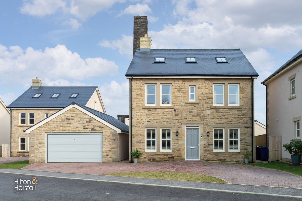 HiltonHorsfall's tweet photo. John Hallows Way | Newchurch-In-Pendle | Detached Family Home | OIRO £589,950 https://t.co/BS3Fi8pPJi