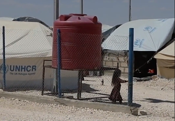 Collectif des Familles Unies (@famillesdes) on Twitter photo 27 avril 2025
+120 ENFANTS 🇫🇷
coupables de rien
sont TOUJOURS détenus
dans des conditions indignes
dans le camp-prison #Roj
Nord-Est #Syrie
en violation du droit international
& de la Convention des droits de l'enfant
#RapatriezLes
<a href="/EmmanuelMacron/">Emmanuel Macron</a> <a href="/jnbarrot/">Jean-Noël Barrot</a> <a href="/francediplo/">France Diplomatie 🇫🇷🇪🇺</a> <a href="/CdCMAE/">Centre de Crise et de Soutien</a> 27 avril 2025
+120 ENFANTS 🇫🇷
coupables de rien
sont TOUJOURS détenus
dans des conditions indignes
dans le camp-prison #Roj
Nord-Est #Syrie
en violation du droit international
& de la Convention des droits de l'enfant
#RapatriezLes
<a href="/EmmanuelMacron/">Emmanuel Macron</a> <a href="/jnbarrot/">Jean-Noël Barrot</a> <a href="/francediplo/">France Diplomatie 🇫🇷🇪🇺</a> <a href="/CdCMAE/">Centre de Crise et de Soutien</a>